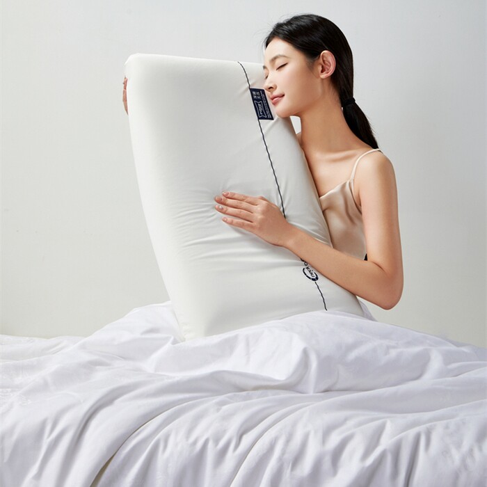 2024新款亚朵五星级酒店同款慢回弹记忆枕乳胶枕超柔软枕头