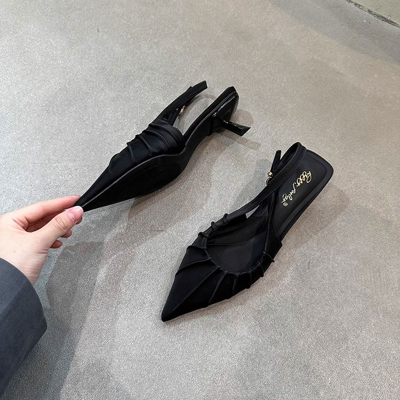 여성을위한 가죽 발가락 발가락 샌들 여름 2024 새로운 스타일 프렌치 플리츠 뾰족한 발가락 스틸레토 하이힐 얕은 입 빈 백 신발