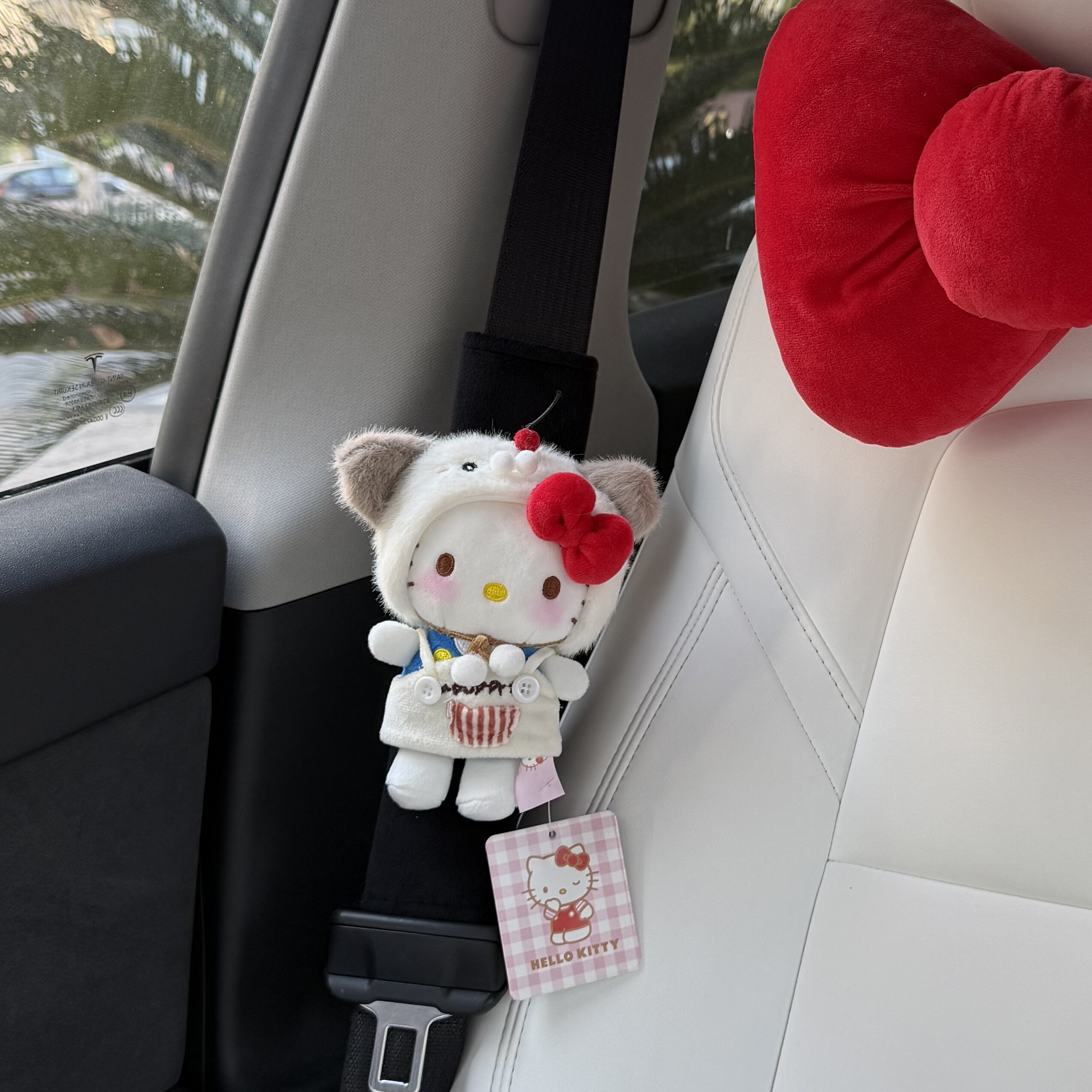正版下午茶小狗kitty毛绒公仔汽车安全带护肩套车内卡通玩偶新车