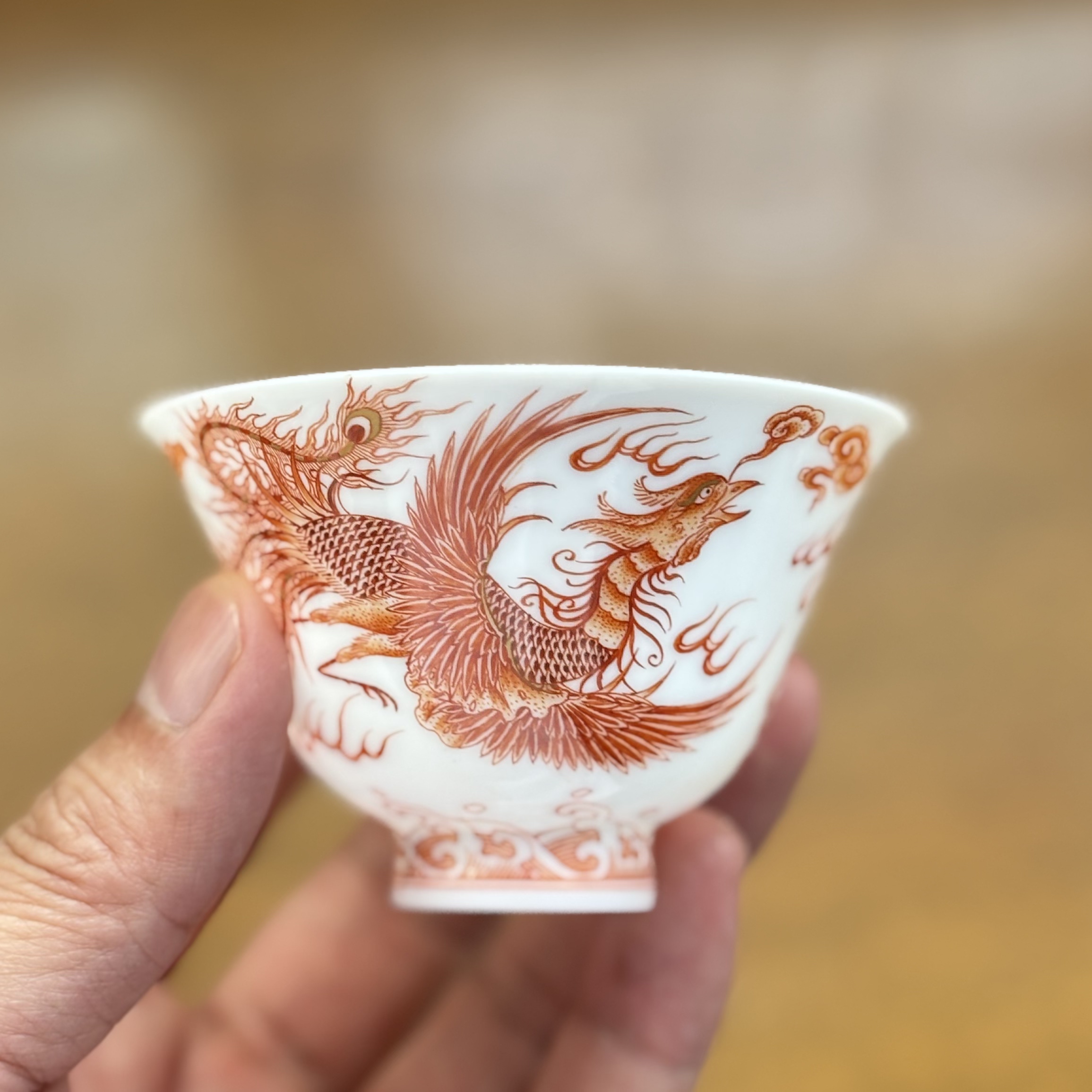 手绘釉上彩玉泥矾红描金主人杯