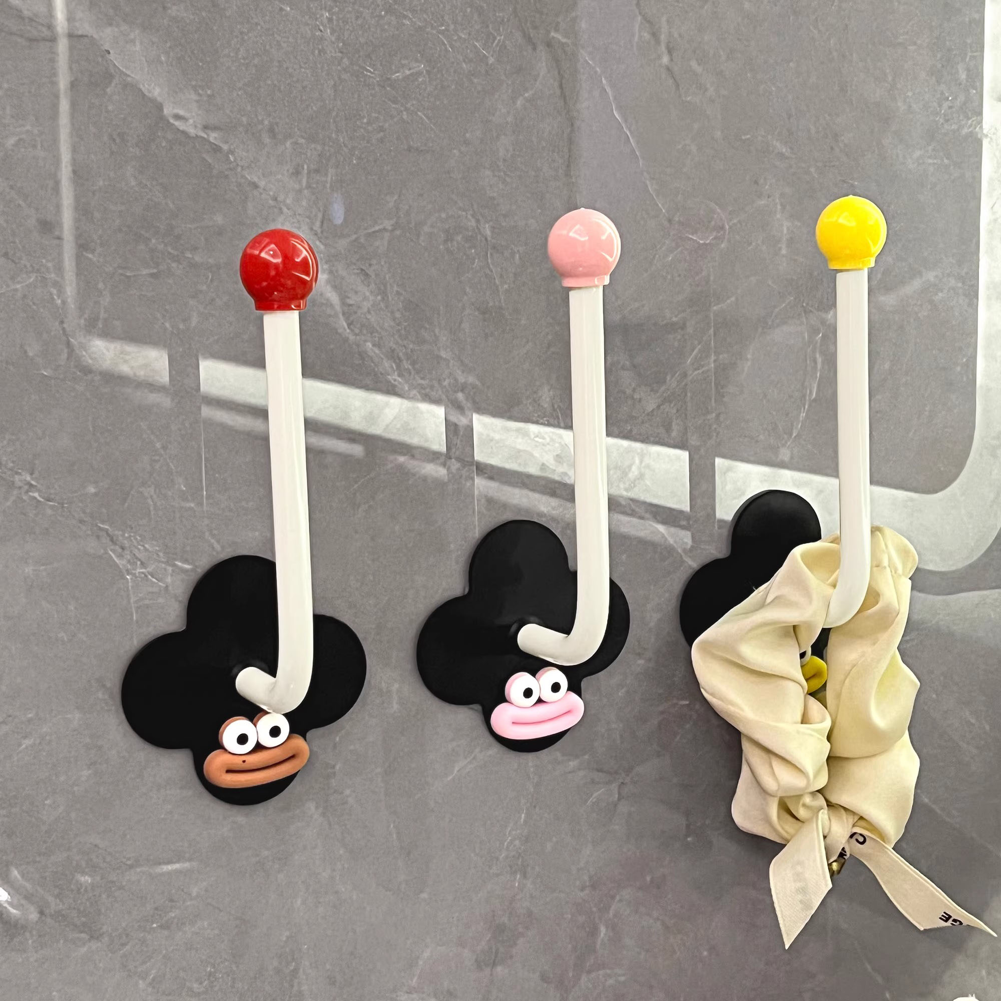 发圈发箍发绳收纳架卫生间墙上新款壁挂首饰发饰发夹皮筋头绳挂钩