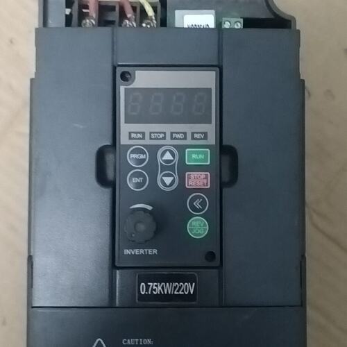 溢价-三晶变频器8000B2SR75GB单相220V0