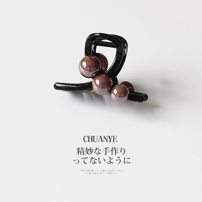 川野高级感仿珍珠抓夹图片