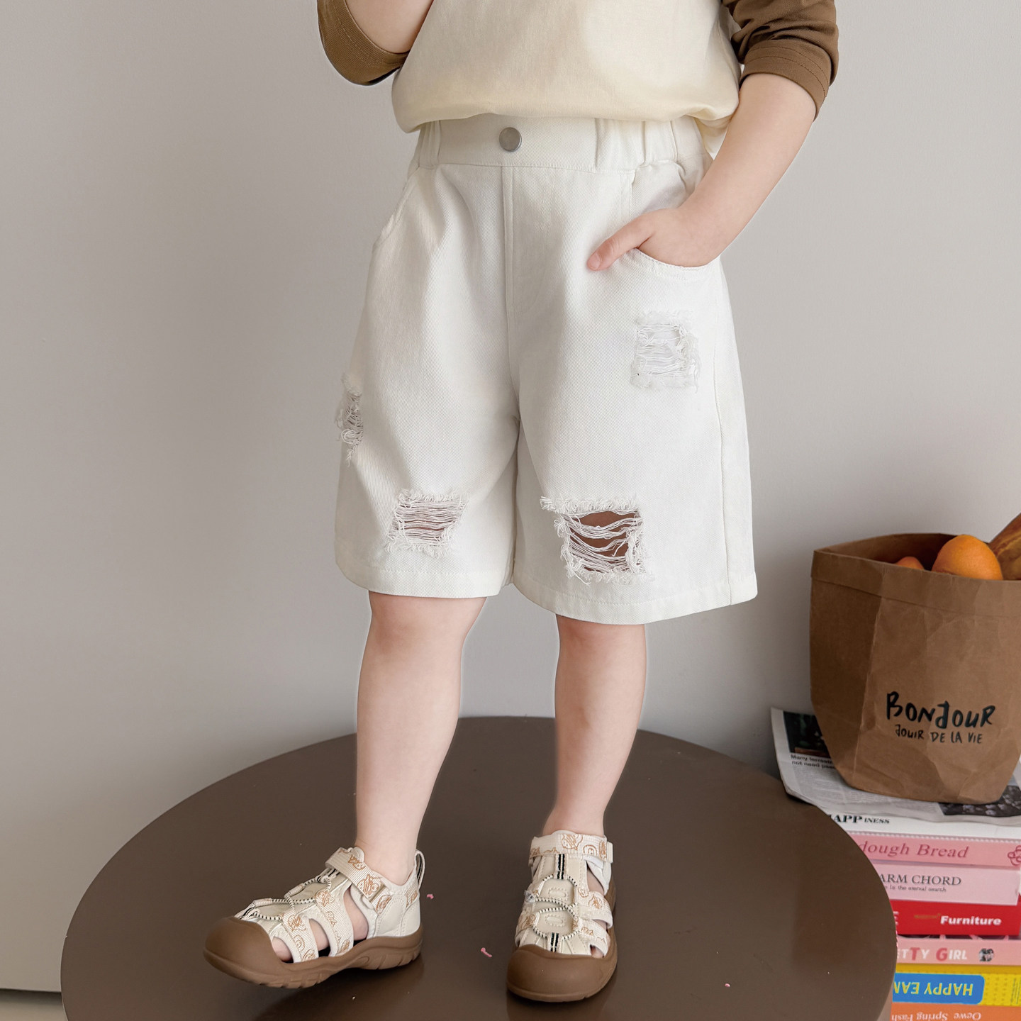 女童白色破洞五分裤夏季薄款宝宝宽松休闲中裤儿童夏天牛仔短裤子