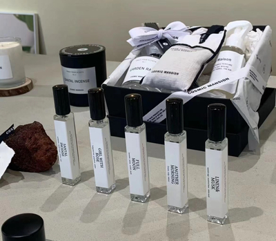 韩国COSMIC MANSION香水10ml礼盒Line亚麻清晨香fullmoon满月檀香