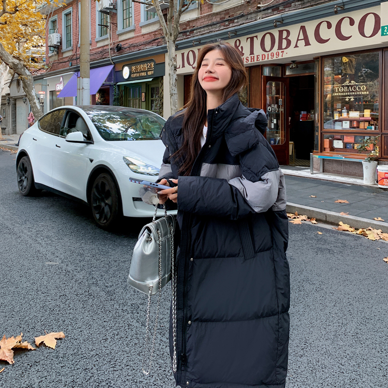 [现货]新款加长羽绒服外套90白鸭绒连帽大衣1656-P345-K488，女装羽绒服，浙宝179