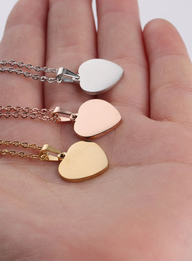 夏秋季抛光美观爱心形项链