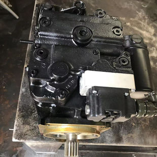 丹佛斯柱塞泵H1P100LBAA5C2ND8HG9H2L42L42DP28PNNNNNNN液压泵