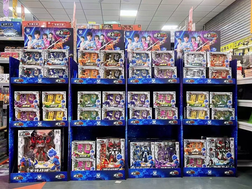 炫卡斗士2猛兽能量第二季破冰熊儿童变形卡牌机器人男孩玩具1981