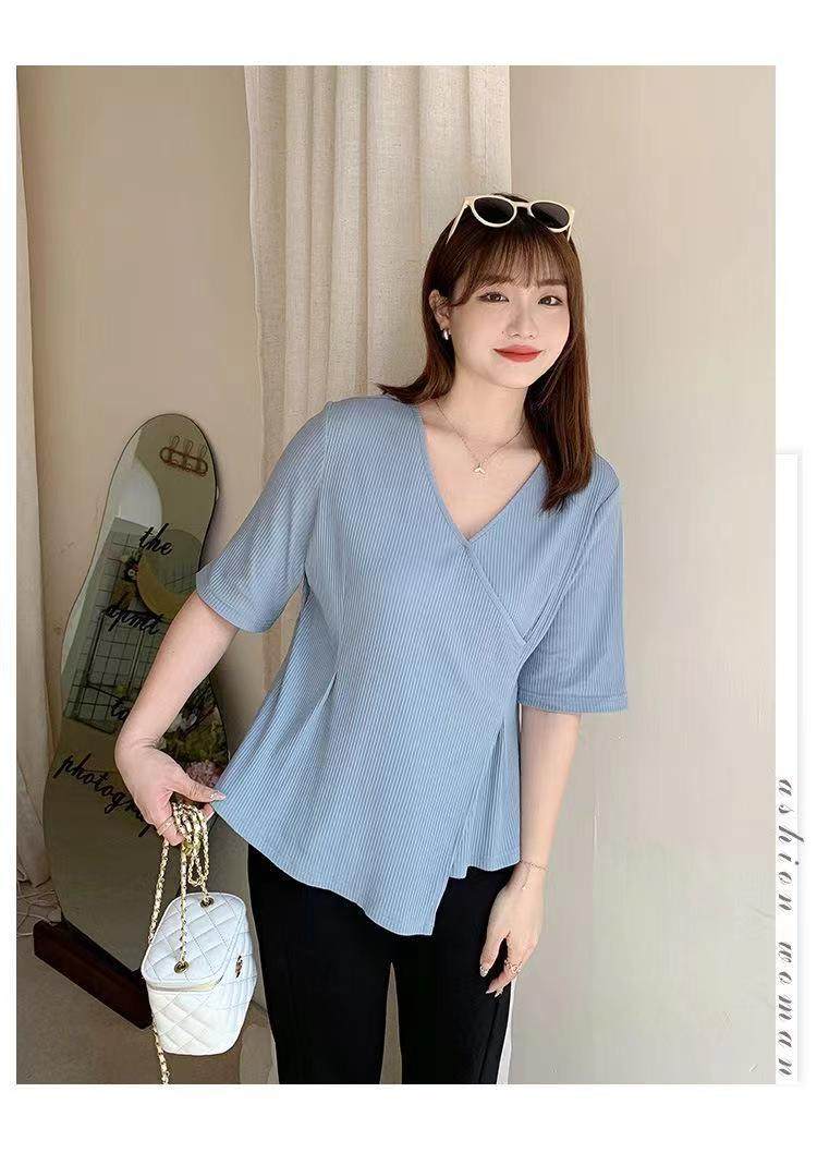 300斤大码遮肚显瘦上衣女装夏季冰丝短袖t恤胖妹妹法式v领不规则
