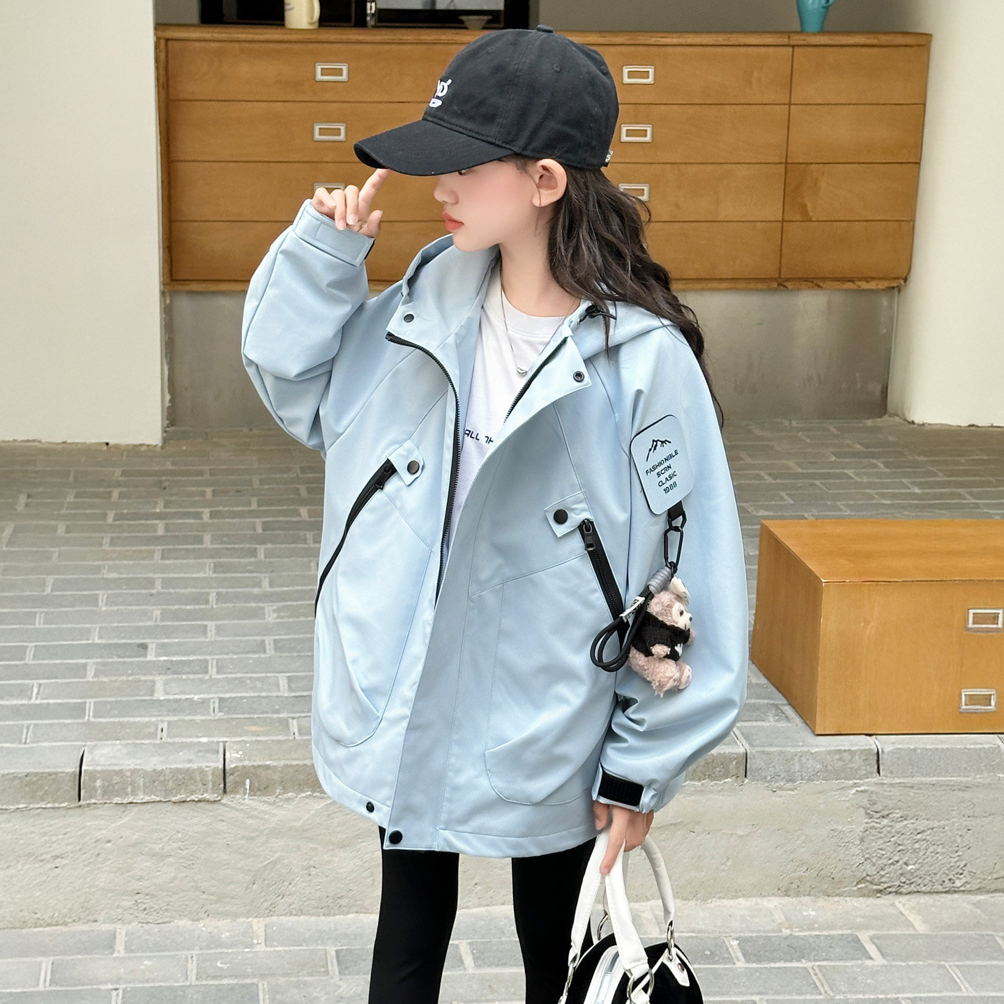 女童冲锋衣外套春秋2026新款洋气中大童连帽风衣女孩秋冬夹棉上衣