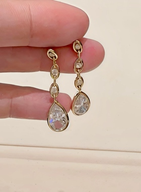 金黄色耳环链环宝石时尚