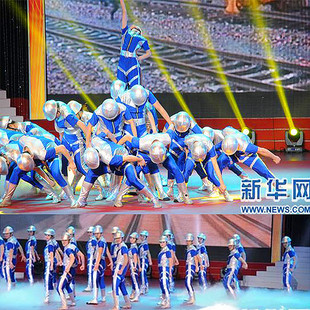 新款五一劳动者之歌咱们工人有力量演出服建筑石油工广场舞表演服