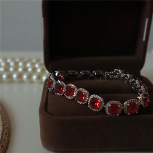 【古堡晚宴】原创自制手链复古轻奢高级感气质女镶钻玫红色