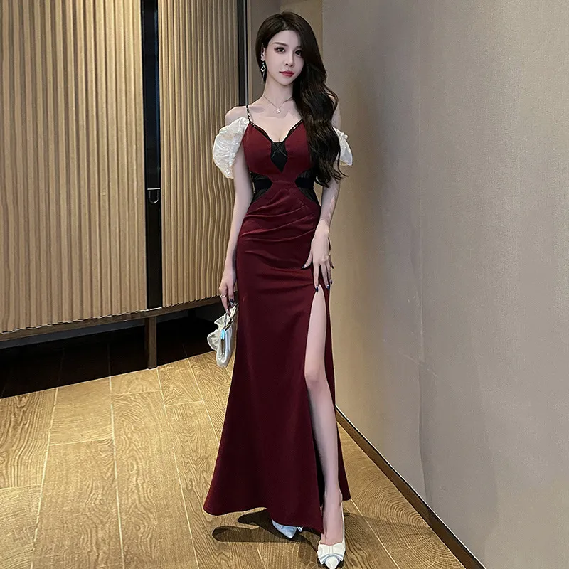 酒红一字肩高开叉名媛晚礼服