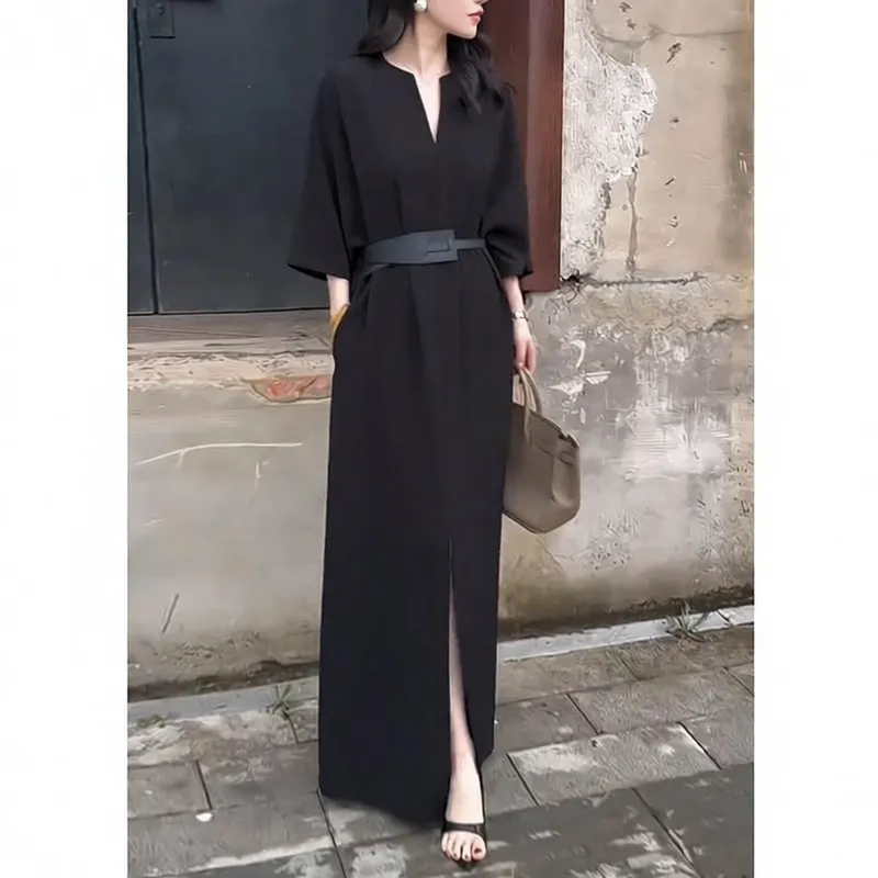 爆款女装法式气质V领中袖连衣裙女装秋季新款百搭老钱风裙子