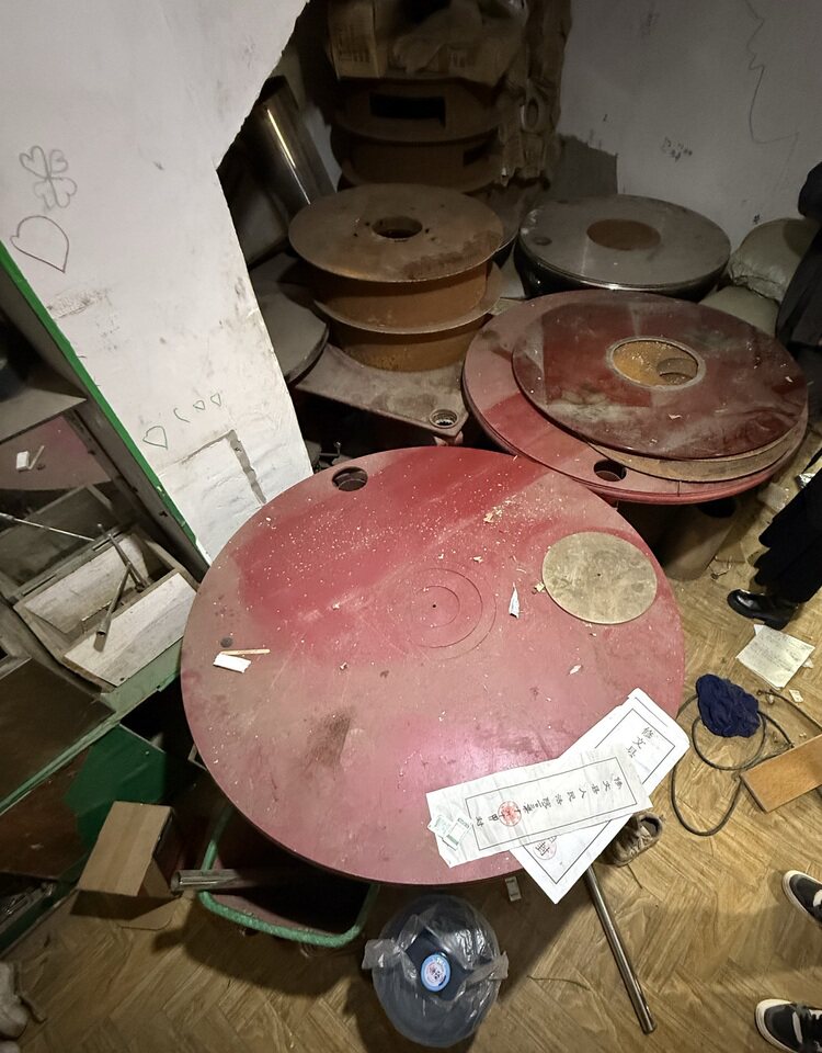 2月12日贵阳变卖直径1.2米圆形新火炉一个网络拍卖公告