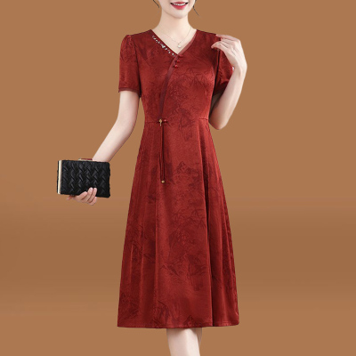 新式低领改良旗袍2025新女夏妈妈喜婆婆结婚宴礼服高端轻奢连衣裙