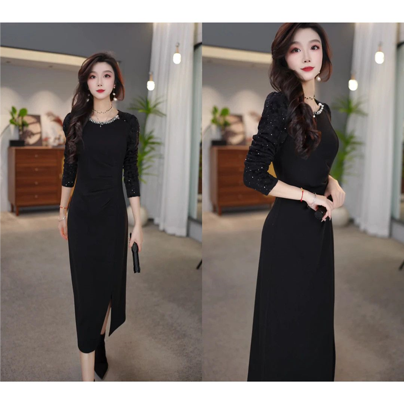 连衣裙2025新款今年流行爆款秋冬黑简洁时尚优雅设计显瘦修身名媛