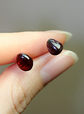 石榴石水晶耳钉女纯银日韩简约原石迷你可爱韩国气质百搭防过敏