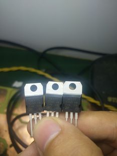 全新原装 仙童 LM317 LM317T可调 三端稳压 芯片LM337 LM337T