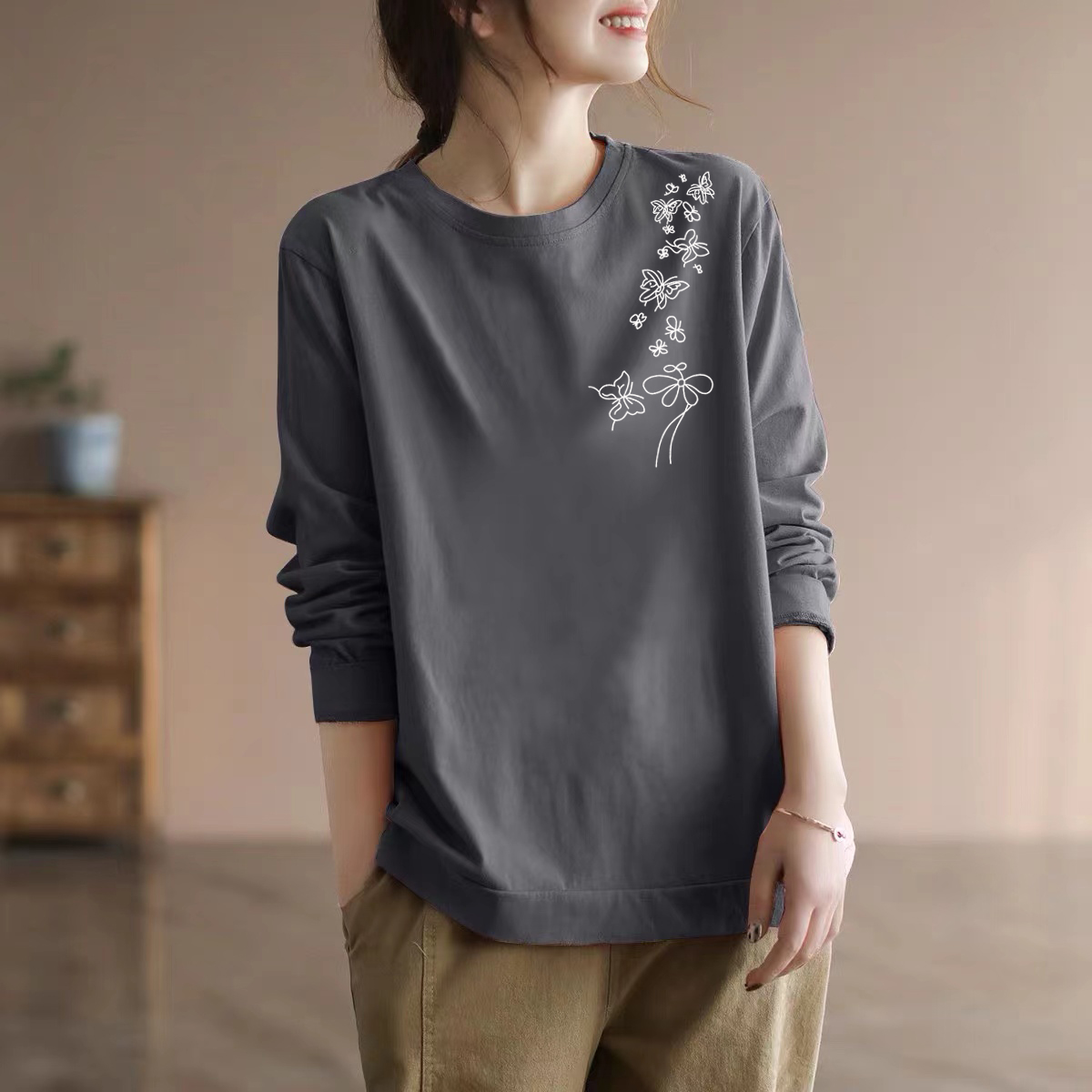 100%纯棉长袖印花T恤女新款