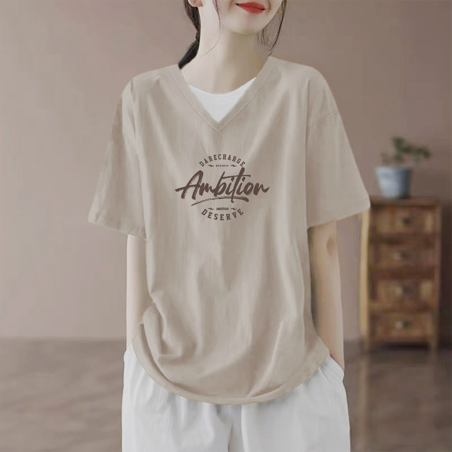 时尚纯棉V领短袖t恤女