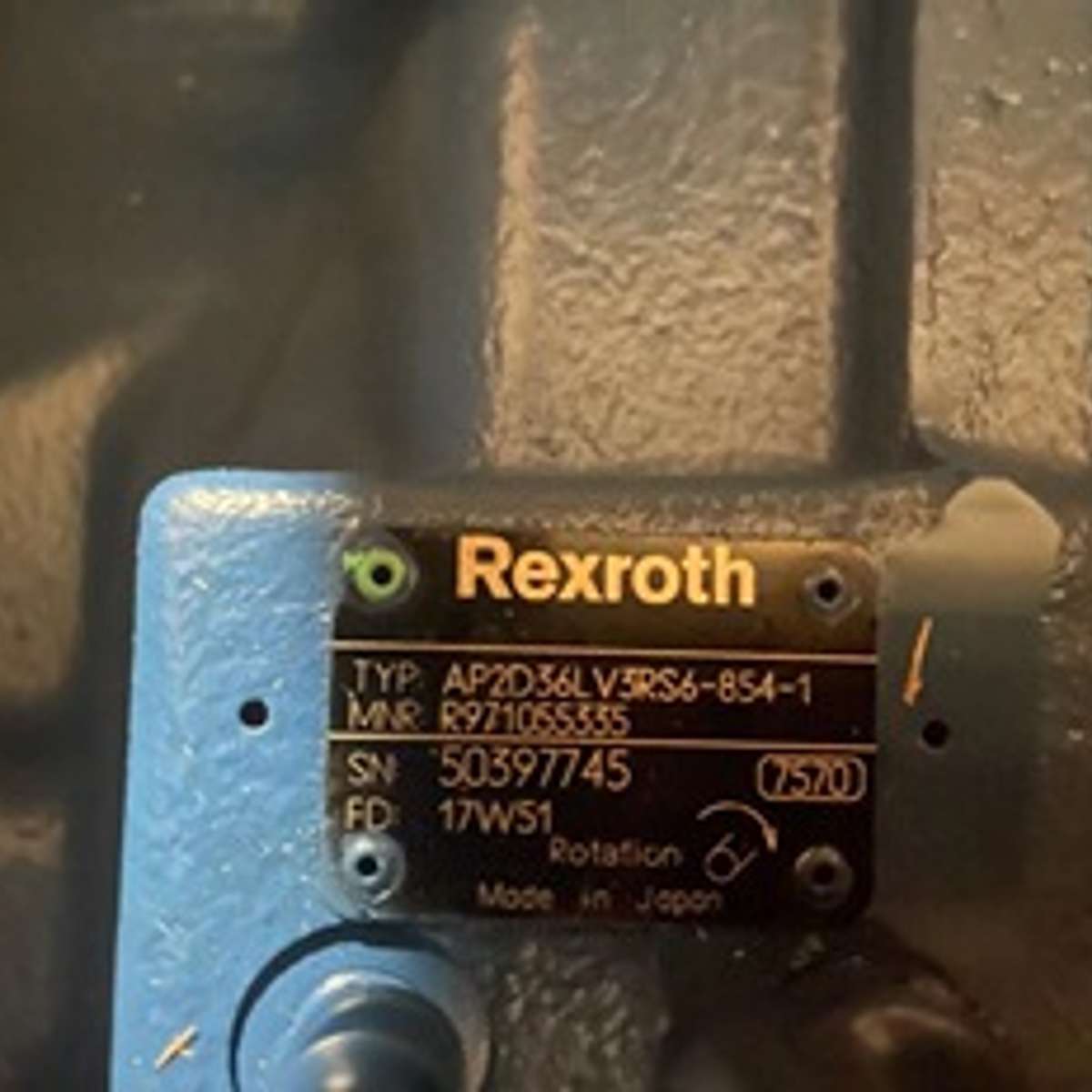 REXROTH力士乐液压柱塞泵R971055335 AP2D36LV3RS6-854-1