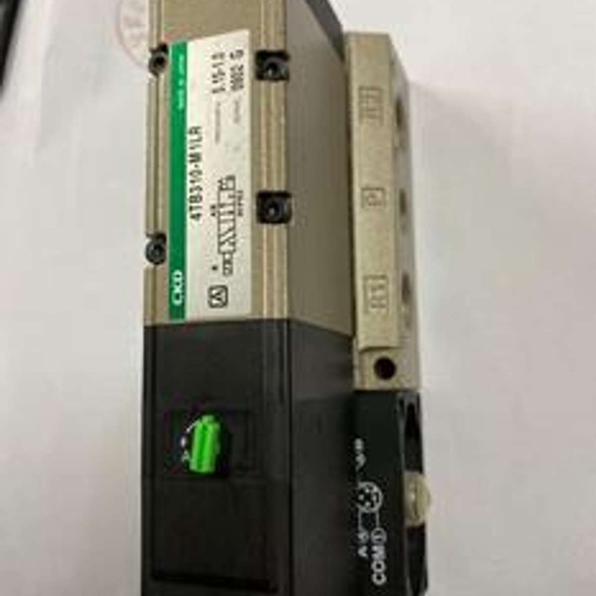 日本CKD电磁阀4TB310-M1LR/4TB329-LDC24AC110