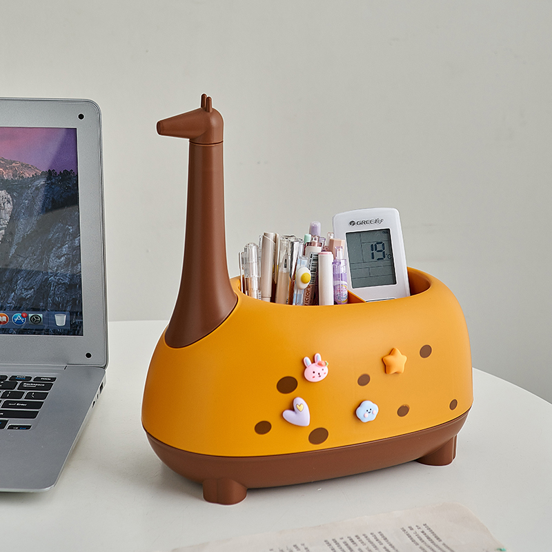 可爱长颈鹿收纳笔筒翻旧事