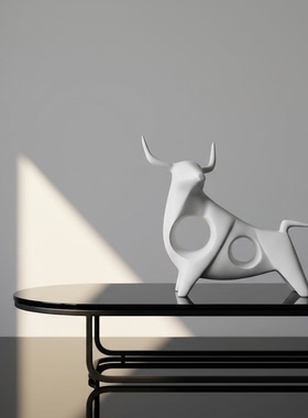 现代简约白色牛形抽象装饰摆件