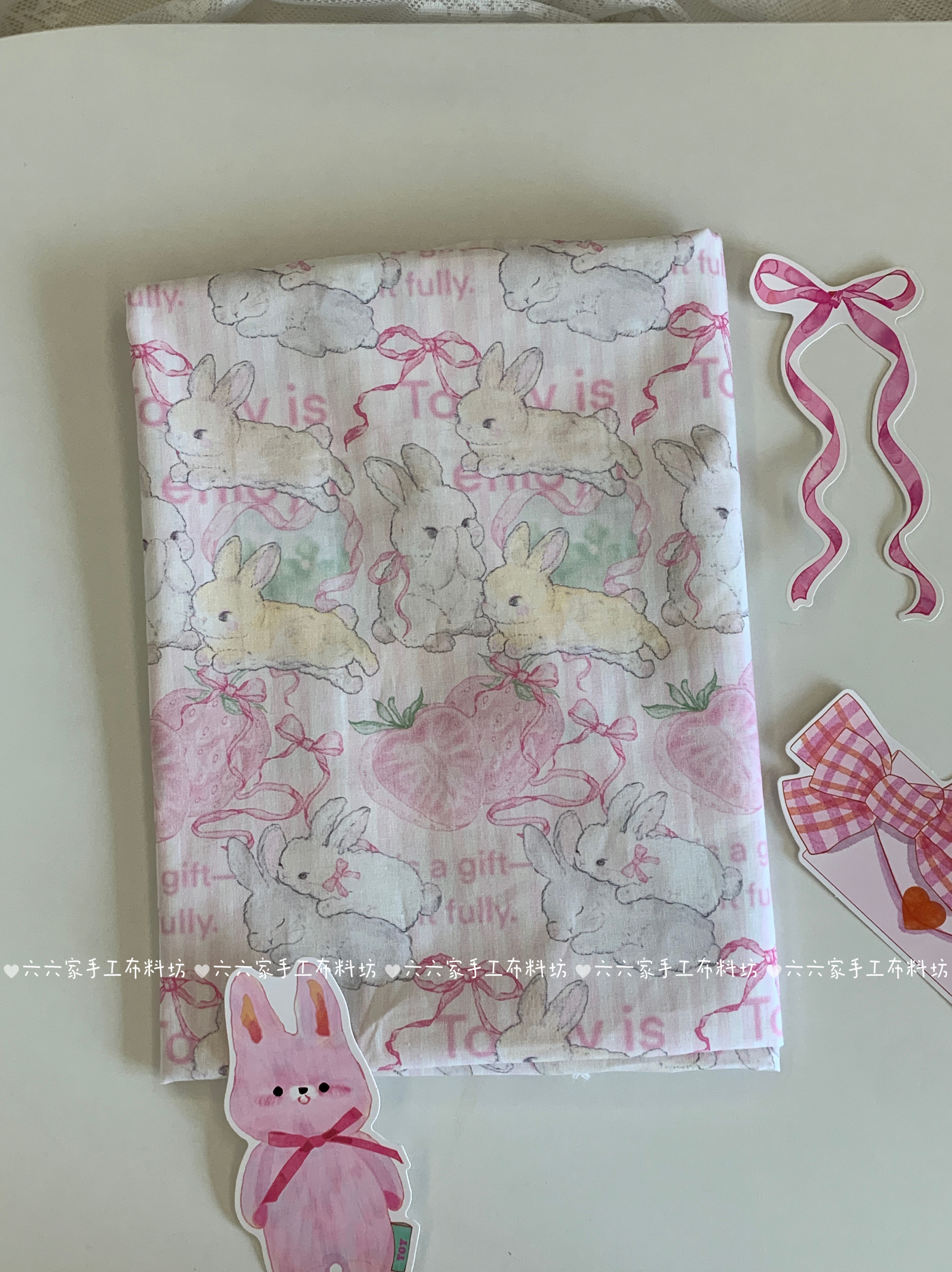 六六家全棉40支印花布料可爱卡通小兔面料家居服发饰童装diy布料