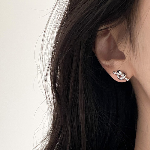 doudoustore绳结耳钉