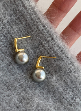 DOUDOUSTORE小灰豆925银针灰色清冷一字几何耳钉日常通勤耳环耳饰