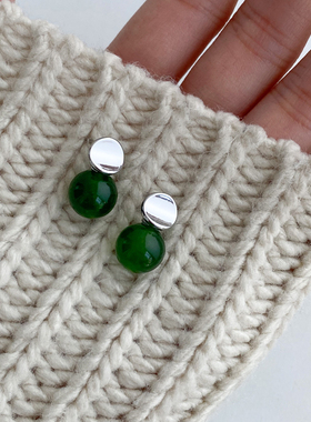 DOUDOUSTORE925银针绿了芭蕉新中式绿玉髓凹片金属耳钉洋气耳环