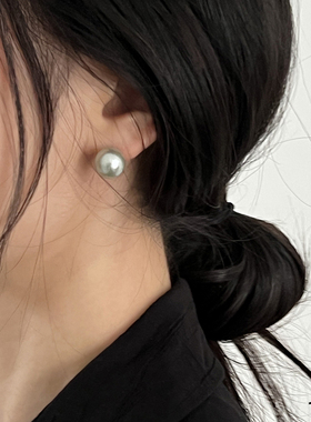DOUDOUSTORE银针小灰豆清冷银灰色珍珠耳钉女博主Fever耳环耳饰