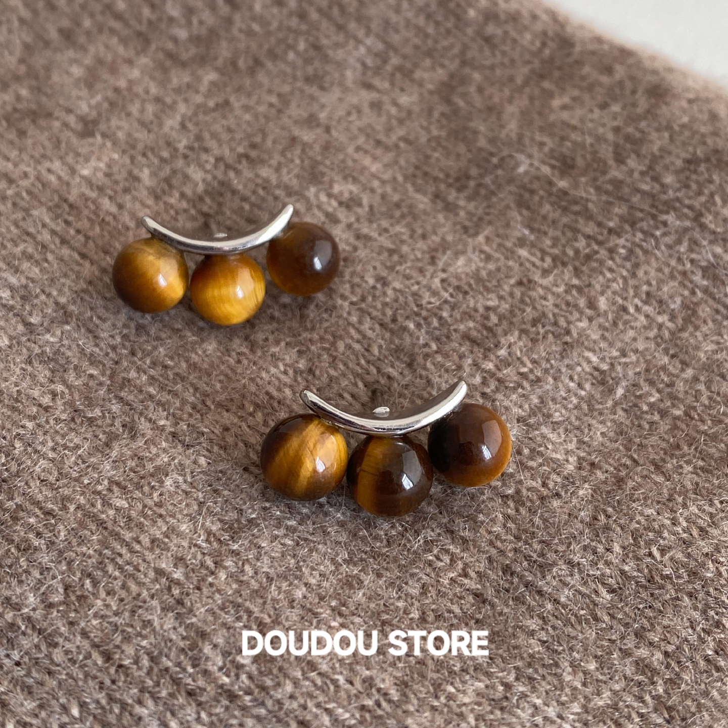 doudoustore弧度虎眼石耳钉