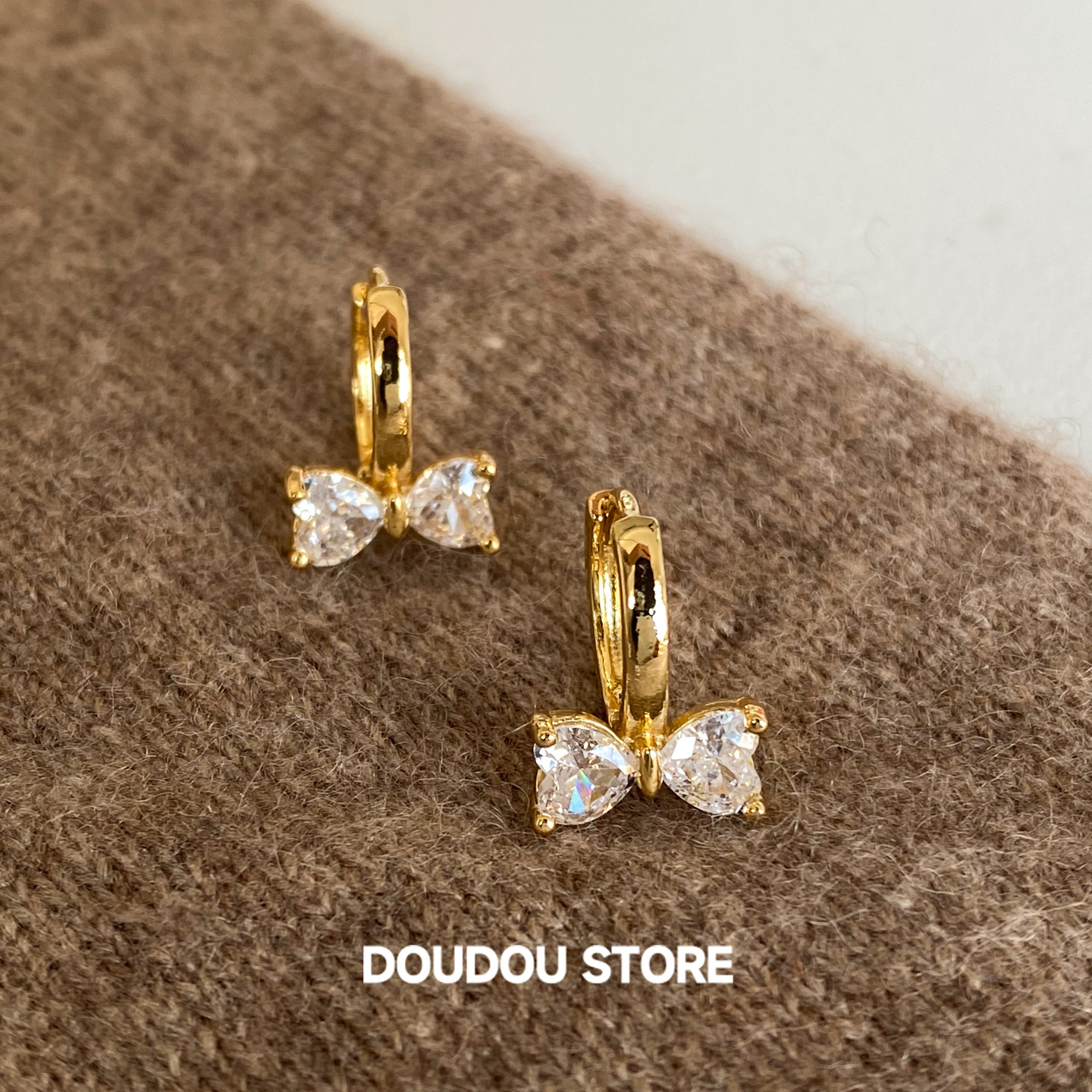 DOUDOUSTORE蝴蝶结复古秋冬简约精致耳环耳钉女金色闪锆耳扣甜美,饰品/流行首饰/时尚饰品新,耳环,淘宝优惠券,粉丝福利购,淘宝优惠卷