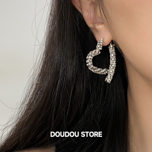 DOUDOUSTORE 冷淡风 925银针满钻爱心耳环女耳饰气质百搭甜酷个性