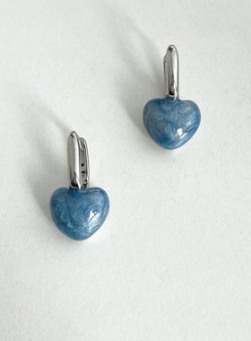 DOUDOUSTORE多巴胺珐琅湖蓝色爱心耳环女夏季新款洋气耳扣耳饰