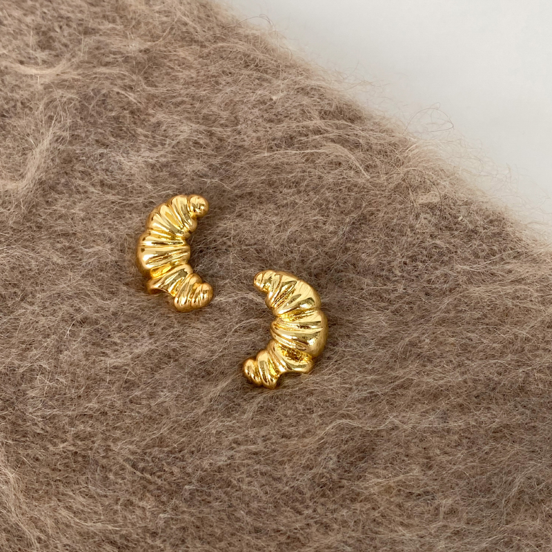 doudoustore牛角面包耳钉