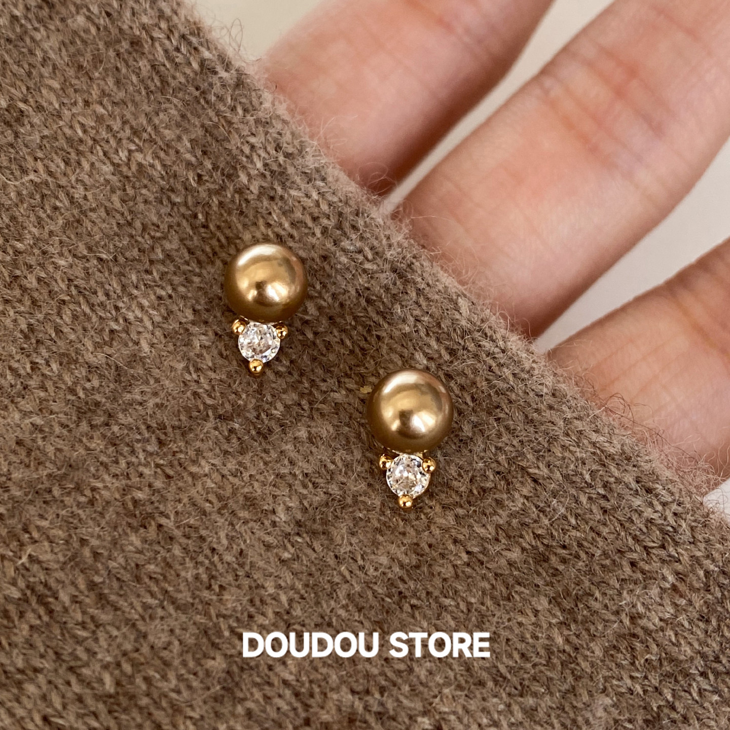 DOUDOUSTORE槟色咖色珍珠锆石耳钉女气质耳环高级感通勤