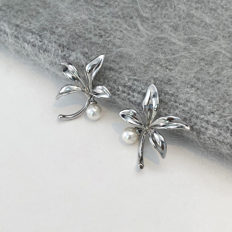 DOUDOUSTORE 浪漫鸢尾925银针清冷金属花朵珍珠耳环气质设计ins女,饰品/流行首饰/时尚饰品新,耳环,淘宝优惠券,粉丝福利购,淘宝优惠卷