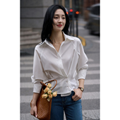 优衣美气质感斜扣收腰衬衣莫代尔高密高支光泽感13255