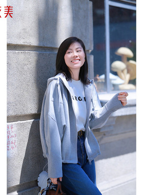 优衣美新款休闲宽松棉混纺翻领拉链卫衣外套女百搭上衣16146