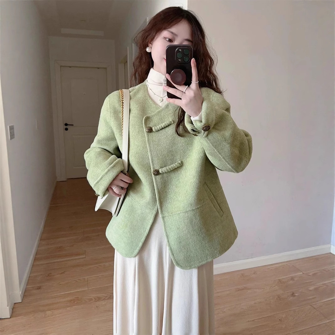 新中式国风绿色盘扣毛呢外套女2025年冬季新款圆领小个子呢子大衣