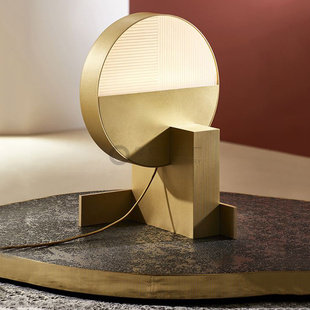 现代简约多元化创意圆形台灯办公室服装店样板房床头温馨定做壁灯