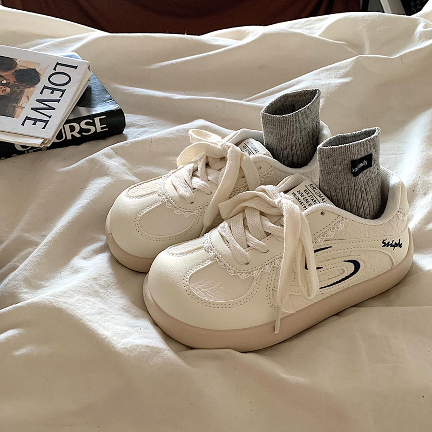 金屿鹿小众配裙子厚底小白鞋女2026新款ins韩版泡芙鞋休闲板鞋潮,女鞋,休闲板鞋,淘宝优惠券,粉丝福利购,淘宝优惠卷