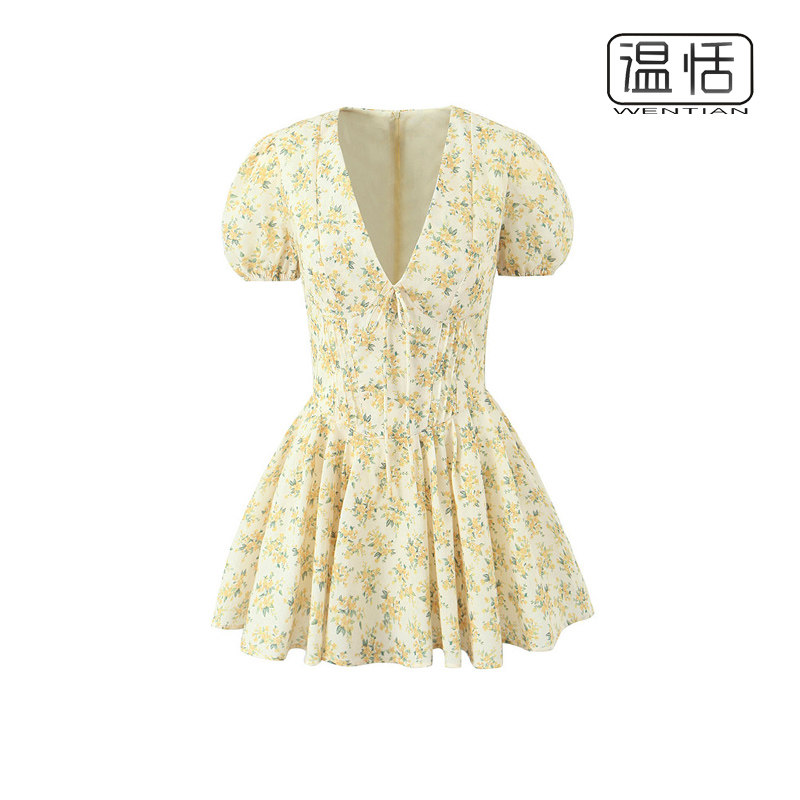 【包邮】法式风情黄色碎花深V领系带收腰显瘦A字蓬蓬裙度假连衣裙