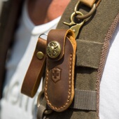 小刀套皮套折叠刀套瑞士军刀牛皮真皮手工便携猎人迷你保护套刀鞘